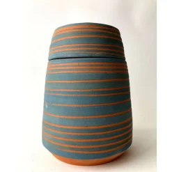 Tier Urne / Terracotta
