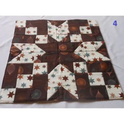 Tischdecke 40x40cm – Mitteldecke Weihnachten Patchwork Baumwollwebware festlich glänzend