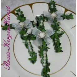 TISCHDEKO * 3tlg. * dekorierte BUCHSBAUMKREUZE *  Taufe * Kommunion * Hochzeit * Feste * Tischaufleger *