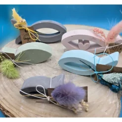 Tischdekoration Fische aus Raysin in Pastell – Stimmungsvolle Deko für kirchliche Feste