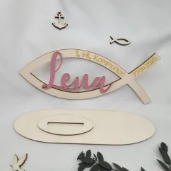 Tischdekoration Kommunion Platzdeko Fisch mit Name und Datum aus Holz geschnitten und handgraviert