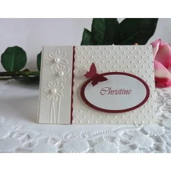 Tischkarte/Platzkarte zur Hochzeit in cremeweiß/weinrot mit Namensschild