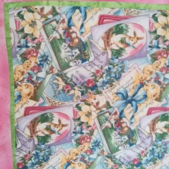 Tischläufer mit gestickten Hasenmotiven