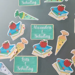 Tortenaufleger Einschulung bunte Streumischung mit Schultafel Schultüte Bücher Esspapier mit Namen bedruckt
