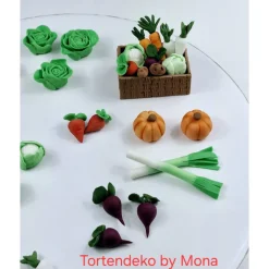 Tortenaufleger Fondant Geburtstag Tortendeko Bauernhof Bio Gemüse Kalb Biobauer