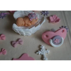 Tortenaufleger Fondant Zuckerfigur Geburt , Taufe Tortendeko