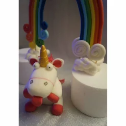 Tortendeko TortentopperTortenaufleger Fondantfigur  Zuckerfigur Einhorn mit Regenbogen