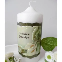 TRAUERKERZE * GEDENKKERZE * BEISETZUNG * BEERDIGUNG * ROSENMOTIV * INDIVIDUELLE BESCHRIFTUNG *