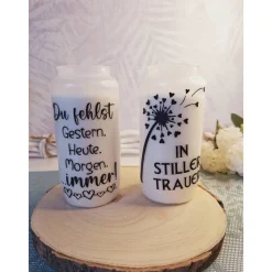 Trauerkerze mit Spruch – Handveredelte Grabkerze nach Wunsch