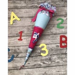 traumhafte Schultüten mit Einhorn und Regenbogen