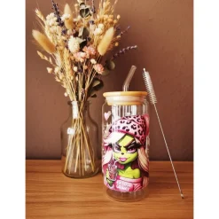 Trinkglas mit Strohhalm