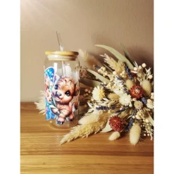 Trinkglas mit Strohhalm