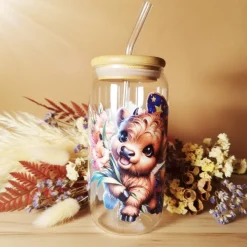 Trinkglas mit Strohhalm