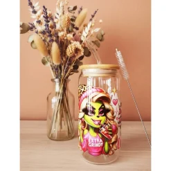 Trinkglas mit Strohhalm