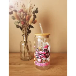 Trinkglas mit Strohhalm