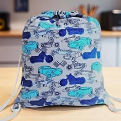 Turnbeutel, Rucksack blau mit Auto-Motiv, personalisierbar