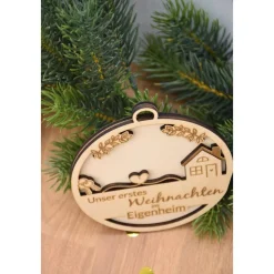 Unser erstes Weihnachten im Eigenheim Christbaumkugel aus Holz in 3D Optik für Bauherren, Andenken an erstes Weihnachten