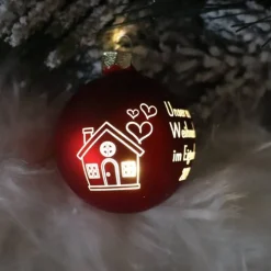Unser erstes Weihnachten im Eigenheim - Personalisierte Weihnachtskugel mit Lasergravur