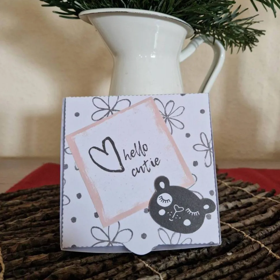 Valentinstag / Geschenkverpackung / Liebesgeständnis / Geschenkverpackung mit Herzmotiv / Blumengeschenkverpackung