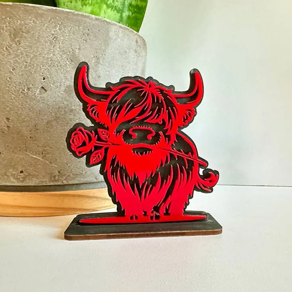 Valentinstag Highland-Cow mit Rose, Deko, Geschenk