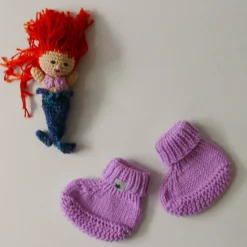 VERSANDFERTIG! PIXIEMÜTZE und BOOTIES zweiteiliges Neugeborenenset handgestrickt zur Geburt in Rosa von zimtblüte