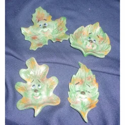 Verschiedene Blätter mit lustigem Gesicht ,Keramik Herbstdeco,