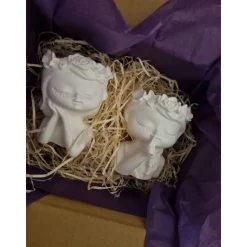 Verträumte Blumenmädchen aus Raysin