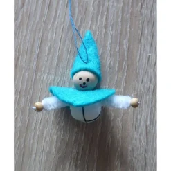 vier kleine Filzwichtel mit Glöckchen - türkis-weiß