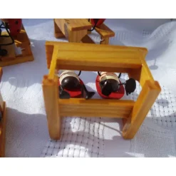 Vintage MINIATUR Holzschule Marienkäfer Käfer Käferschule Holzdeko Holzfigur Ostern Frühling Schule Holz