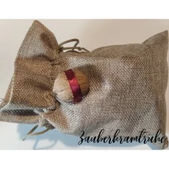 Walnußkalender Glück im Säckchen 24 mit Sprüchen, Segenswünschen oder Zitaten gefüllte Walnüsse für Advent im Jutesack