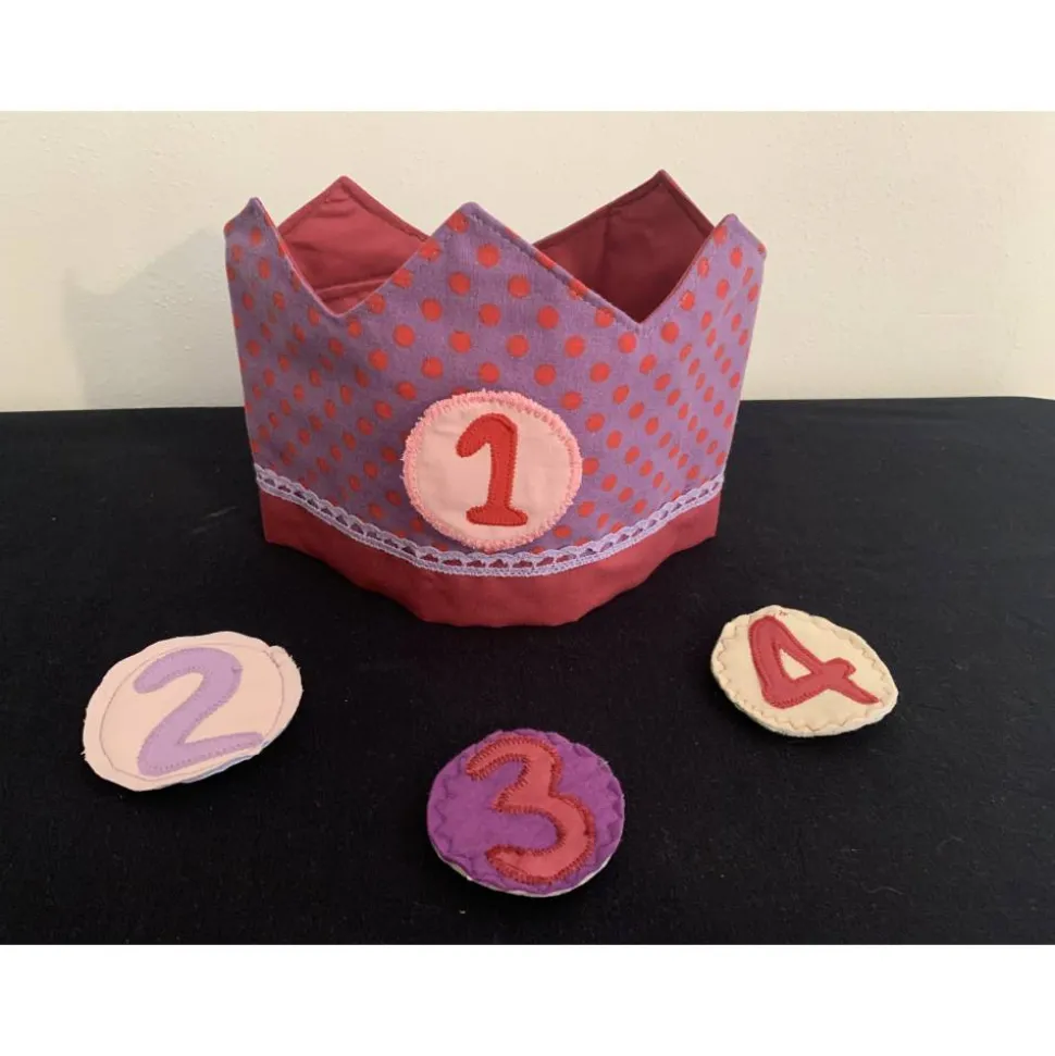 Weiche Geburtstagskrone für Mädchen mit auswechselbaren Zahlen, mit Klett verstellbare Weite Baumwolle