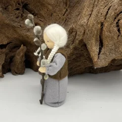 Weidenkätzchen, hellgraues Kleid - Jahreszeitentisch  - Winter - Blumenkinder - Frühling