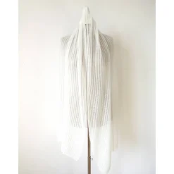 Weißer Brautschal aus Mohair, schlichte Hochzeitsstola gestrickt, festlicher Umhang, sommerlicher Damenschal