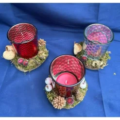 Weihnachtlich dekorierte Teelichtgläser - Weihnachtsdeko