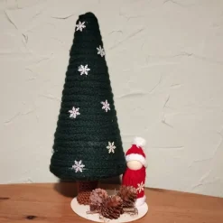 Weihnachtsbaum Tischdeko – Handgemachte Weihnachtsdekoration aus Naturmaterialien
