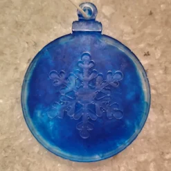 Weihnachtsbaumanhänger in Kugelform