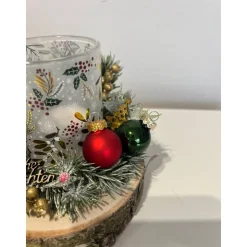 Weihnachtsdeko auf Baumscheibe mit Hirsch Teelichtglas