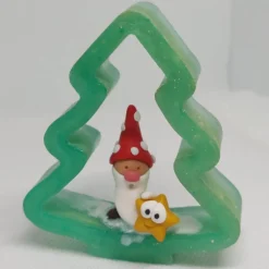 Weihnachtsdeko mintgrün und rot Tanne mit Wichtel- aus epoxidharz und Polymer Clay