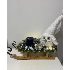 Weihnachtsdeko mit Schlitten, Engel, Mädchen, Kerze und Ledlichtern Weihnachtsschlitten