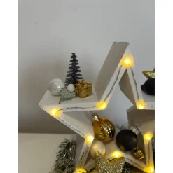 Weihnachtsdeko mit Stern und Led