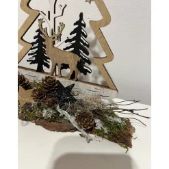 Weihnachtsdeko Weihnachtsgesteck mit einem Hirsch