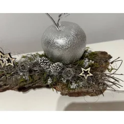 Weihnachtsdeko Weihnachtsgesteck mit einem Apfel