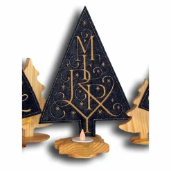 Weihnachtsdeko X-Mas bestickte Tannenbäumchen auf schwarzem Filz mit Holzfuß weihnachtliche Dekoration