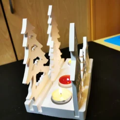 Weihnachtsdorf mit Kerzeneinsätzen für Advents- und Weihnachtszeit aus Resincrete