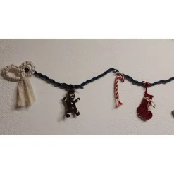 Weihnachtsgirlande mit Lichterkette aus Baumwollgarn – Handgemachte Makramee Deko