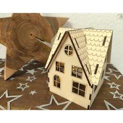 Weihnachtshaus aus Holz (Bastelset)