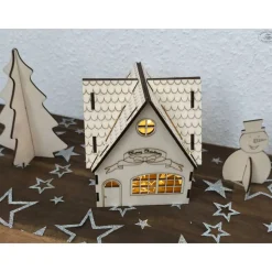Weihnachtshaus aus Holz (Bastelset)
