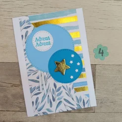 Weihnachtskarten mit goldfarbenen Holzstern • Blau & Winterdesign