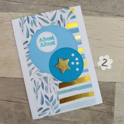 Weihnachtskarten mit goldfarbenen Holzstern • Blau & Winterdesign