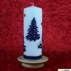 Weihnachtskerze personalisierbar – weiße Kerze mit Weihnachtsdorf, ideal als Weihnachtsgeschenk oder Adventsdeko